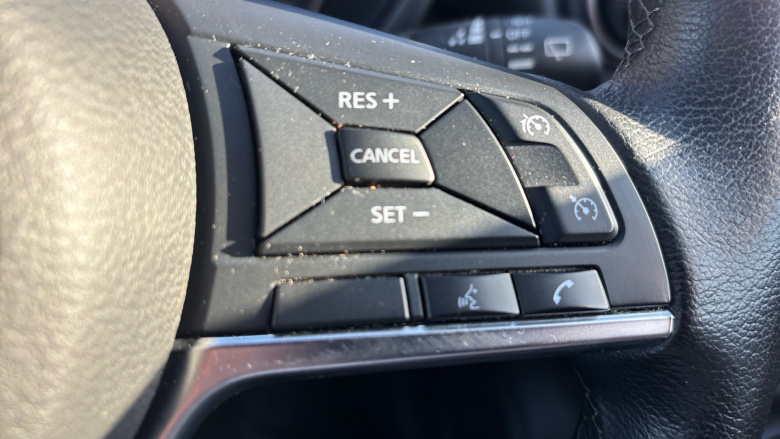 Nissan Juke 1.0 DiG-T 114 N-Connecta 5dr Petrol Hatchback